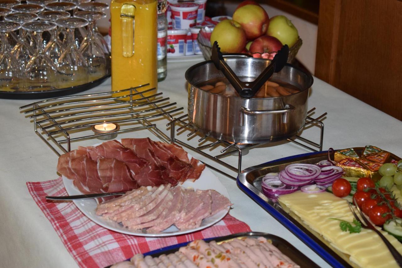 Gaststaette Marktstuebchen Bornich ภายนอก รูปภาพ